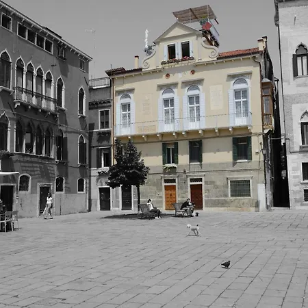 بيت ضيافة Palazzo Soderini